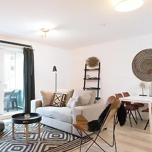 Bizstay Helena At Sea Appartement