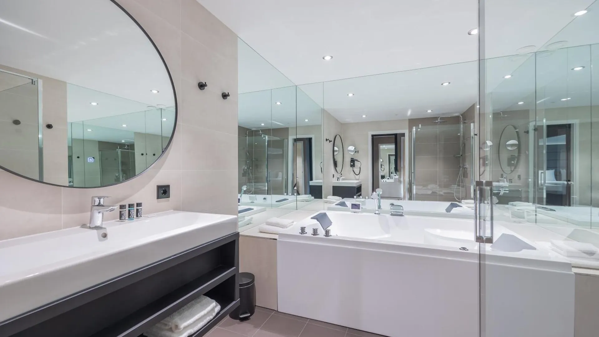 ****  Boutique Hotel Corona Den Haag Nederland
