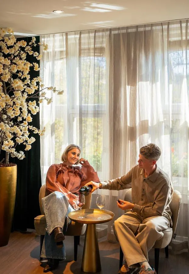 Boutique Hotel Corona Den Haag 4*,